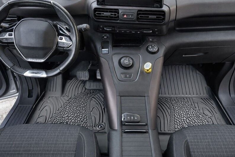 Rizline Premium Toyota Proace City 2019 Sonrası Havuzlu Paspas | Katlanabilir Ön Yolcu Koltuğu