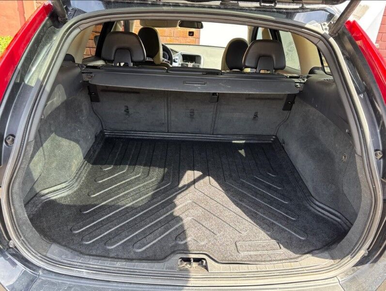 Volvo XC60 2008-2017 Bagaj Havuzu